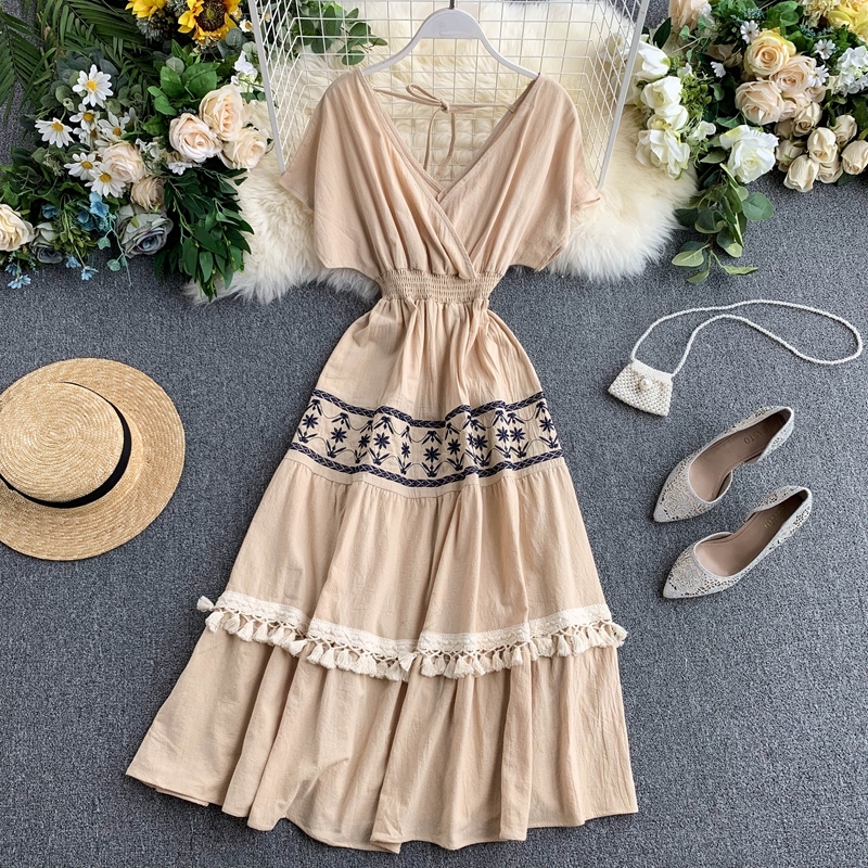 Flower to the Line with a Waist Embroidered Summer Dress 2021 Fashion Long Dresses 8584, Blue
Flower to the Line with a Waist Embroidered Summer Dress 2021 Fashion Long Dresses 8584, Blue