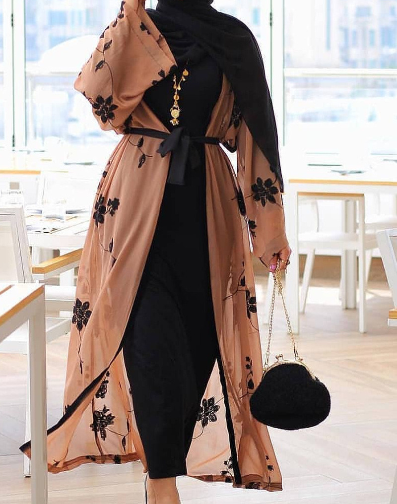 Elegant Muslim Print Open Abaya Maxi Dress Women Kimono Long Robes Middle East Ramadan Turkish Islamic Prayer Female Hijab Juhab, Black;gray
Elegant Muslim Print Open Abaya Maxi Dress Women Kimono Long Robes Middle East Ramadan Turkish Islamic Prayer Female Hijab Juhab, Black;gray