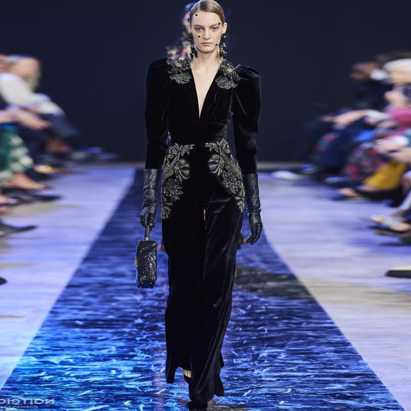 2021 Runway Sexy New Autumn with Retro-ethnic v Neckline Embroidered Black Velvet Long-sleeved Female Overalls High Quality A91y
2021 Runway Sexy New Autumn with Retro-ethnic v Neckline Embroidered Black Velvet Long-sleeved Female Overalls High Quality A91y