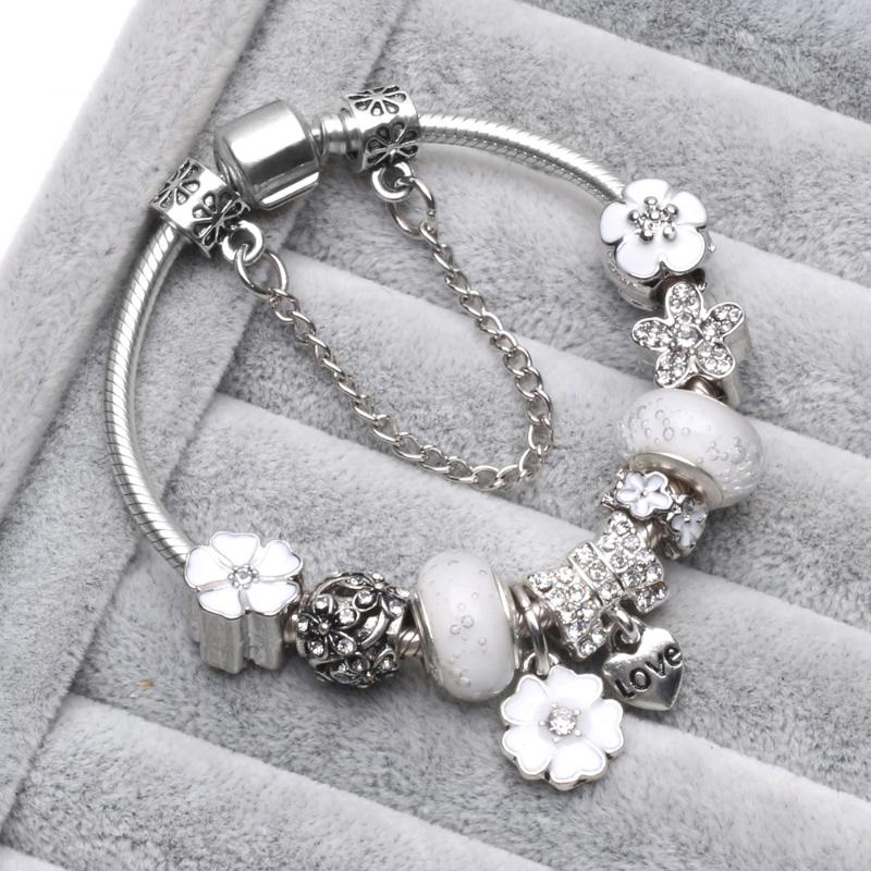 PC1 Romantic Love DIY Charm Bracelet Love Heart Key and Lock Bracelet for Women Jewelry Christmas New Year's Gift
PC1 Romantic Love DIY Charm Bracelet Love Heart Key and Lock Bracelet for Women Jewelry Christmas New Year's Gift