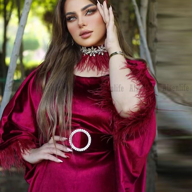 New Middle East Arabic Dubai Prom Dresses Kaftan Long Velvet Feather Aso Ebi Evening Party Gowns Party Wear Custom Made