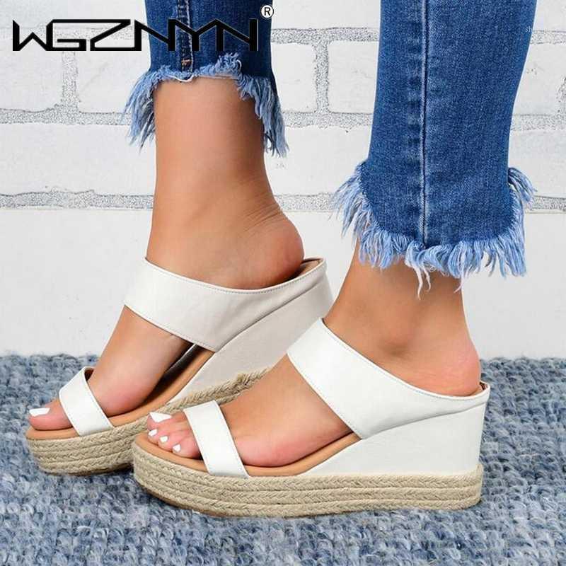 Summer Shoes Women Slippers Quality Solid Thick Bottom Sandals Women European American Style Ladies Shoes Snake Print Slippers1
Summer Shoes Women Slippers Quality Solid Thick Bottom Sandals Women European American Style Ladies Shoes Snake Print Slippers1
