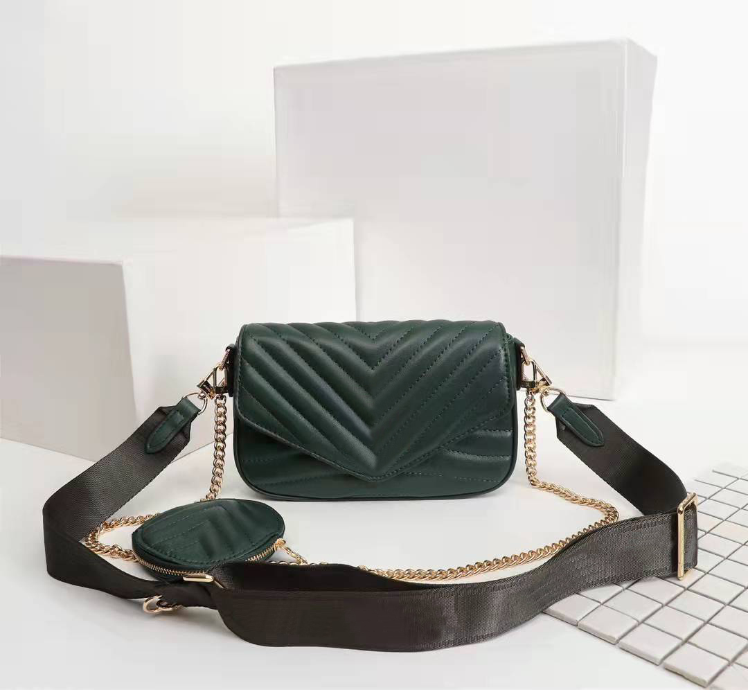 3-color new season women's fashion chain shoulder bag handbag leather popular populars style, popular with removable messenger broadband fabric, soft, No box
3-color new season women's fashion chain shoulder bag handbag leather popular populars style, popular with removable messenger broadband fabric, soft, No box