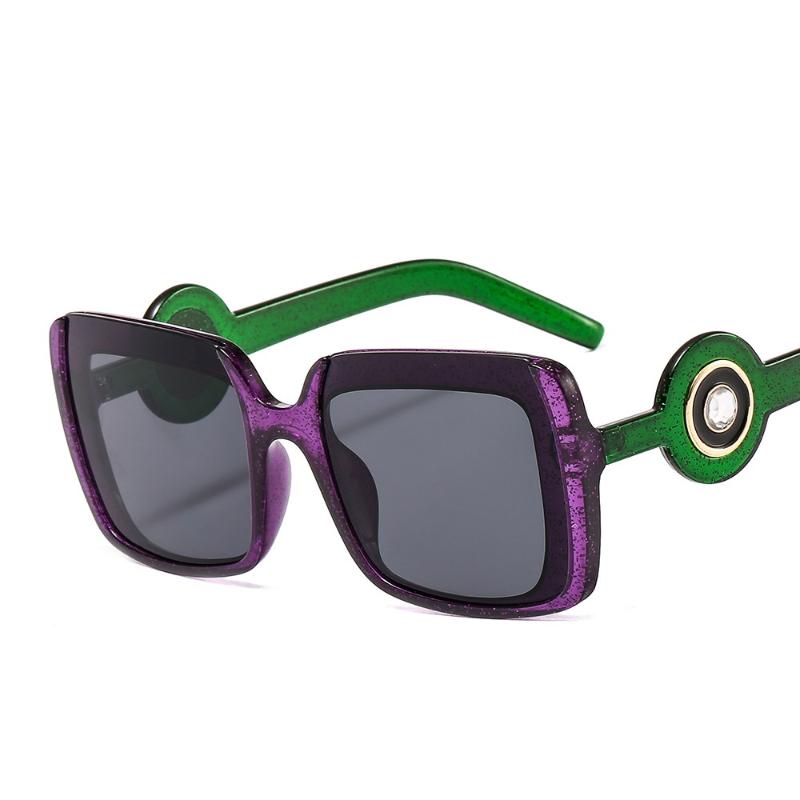 Square Diamond Sunglasses Rhinestone Vintage Sun Glasses For Women Fashion Crystal Oversize Eyewear Shades UV400
Square Diamond Sunglasses Rhinestone Vintage Sun Glasses For Women Fashion Crystal Oversize Eyewear Shades UV400