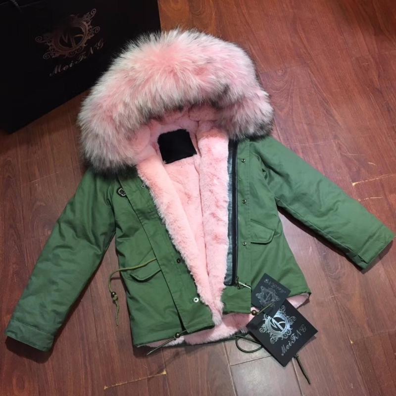 Fashion beads ligh pink fur parka winter fur style short jacket outer warm lined wear, Kids style
Fashion beads ligh pink fur parka winter fur style short jacket outer warm lined wear, Kids style