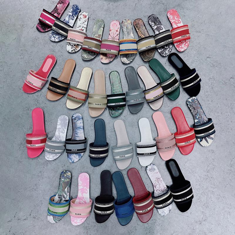 2021 Paris Women luxurys designers sandals Slippers fashion Summer Girls Beach womens sandal Slides Flip Flops Loafers Sexy Embroidered miy, Fashion slippers 1
2021 Paris Women luxurys designers sandals Slippers fashion Summer Girls Beach womens sandal Slides Flip Flops Loafers Sexy Embroidered miy, Fashion slippers 1