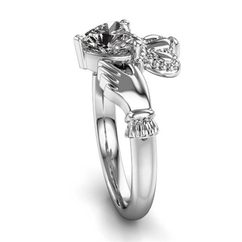 Simple Fashion Jewelry Crown Wedding Ring 925 Sterling Silver Heart Cut White Topaz CZ Diamond Party Ins Popular Women Engagement Band Ring