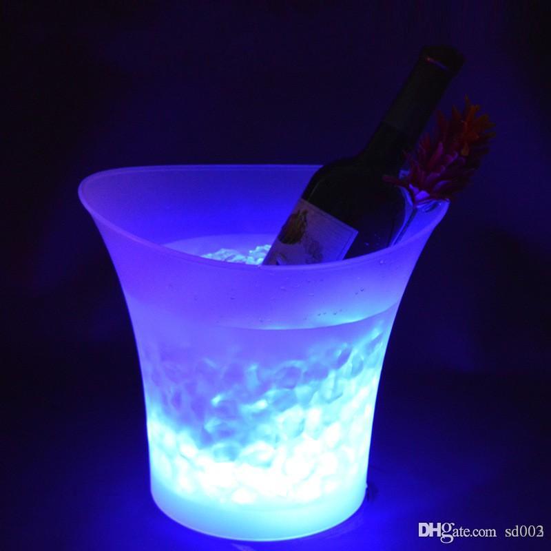 LED Light Ice Buckets Color Changing 5L Round Plastic Waterproof Beer Bucket Fashion Bar Night Party Luminous Cooler Decororations 45kf ZZ
LED Light Ice Buckets Color Changing 5L Round Plastic Waterproof Beer Bucket Fashion Bar Night Party Luminous Cooler Decororations 45kf ZZ