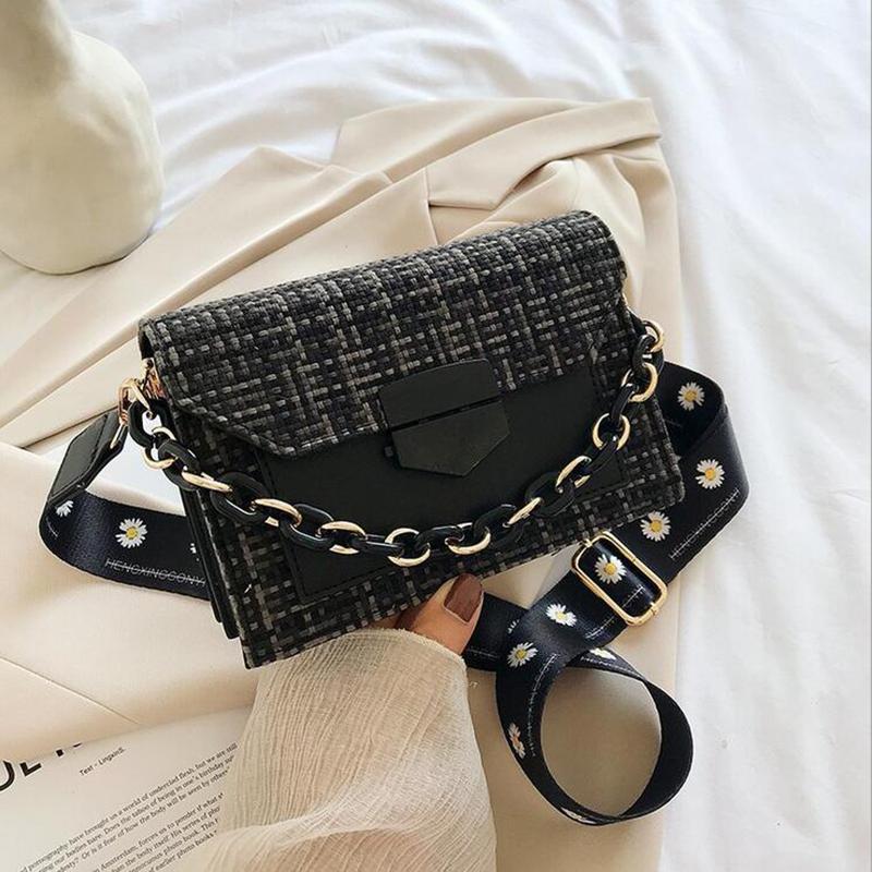 2021 new fashion leisure versatile women's small square bag women's summer leather bag chain broadband small square, Black
2021 new fashion leisure versatile women's small square bag women's summer leather bag chain broadband small square, Black