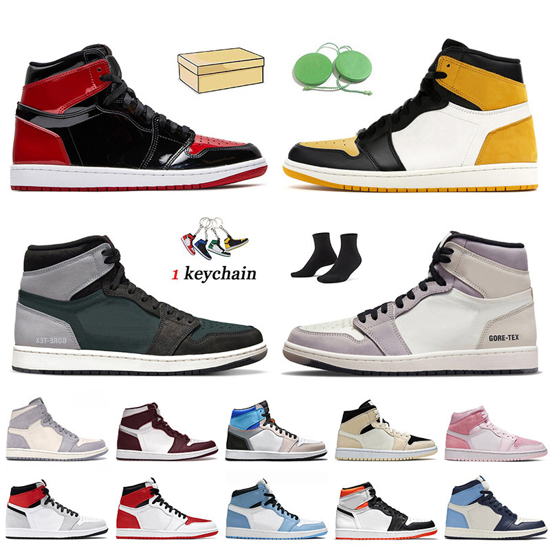 With Socks 2022 Women Mens Jumpman 1 Basketball Shoes 1s High OG Patent Bred Yellow Toe Element Gore-Tex Sail Light Bone A Ma Maniere Trainers Fragment UNC Sneakers, B16 dark mocha 36-47
With Socks 2022 Women Mens Jumpman 1 Basketball Shoes 1s High OG Patent Bred Yellow Toe Element Gore-Tex Sail Light Bone A Ma Maniere Trainers Fragment UNC Sneakers, B16 dark mocha 36-47