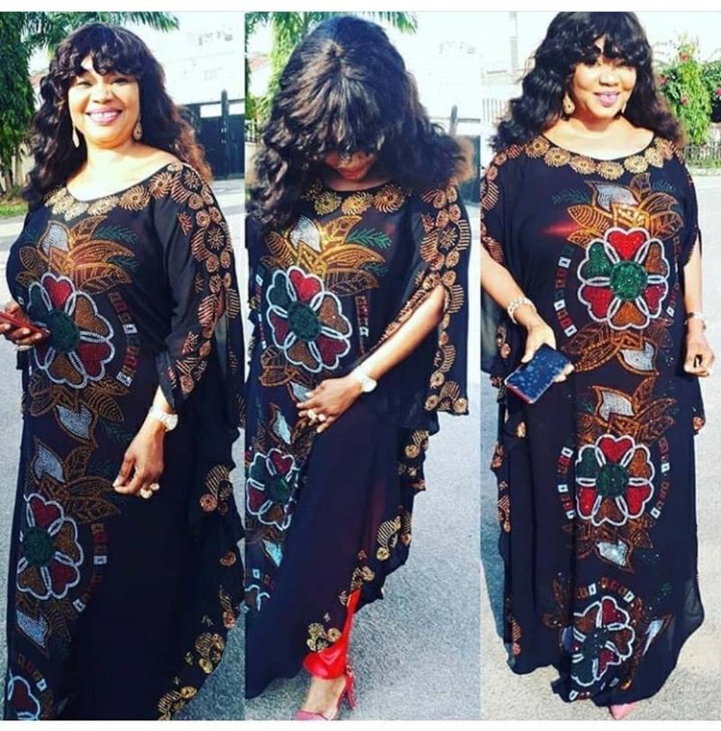 NEW 2 Piece Set African Dresses For Women Dashiki Diamond Muslim Robe Africaine Femme Bazin Broder Riche Traditional Party Dress
NEW 2 Piece Set African Dresses For Women Dashiki Diamond Muslim Robe Africaine Femme Bazin Broder Riche Traditional Party Dress