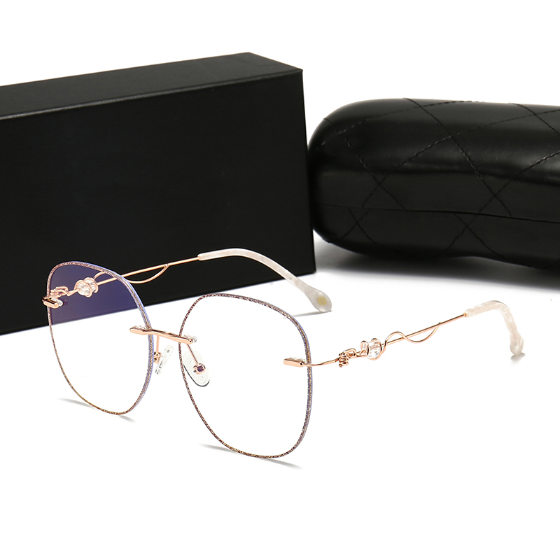 2021 Sunglasses Men Women Brand Popular Fashion Summer Style With The Bees High Quality UV Protection Lens With Box, White;black
2021 Sunglasses Men Women Brand Popular Fashion Summer Style With The Bees High Quality UV Protection Lens With Box, White;black