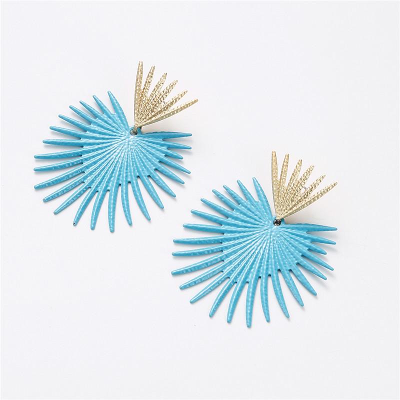 European Dangle Earrings Exaggerated Temperament Fashion Seaside Vacation Cool Beach Female Women Party Wedding Jewelry Gift
European Dangle Earrings Exaggerated Temperament Fashion Seaside Vacation Cool Beach Female Women Party Wedding Jewelry Gift