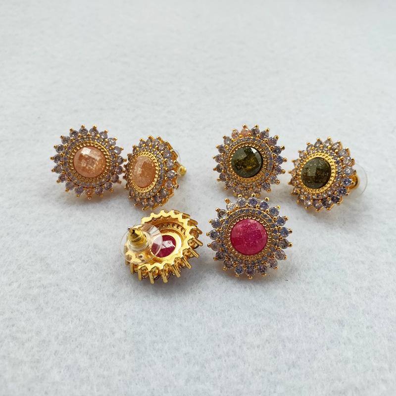 1 Pair Trendy micro pave cubic zirconia natural stone daisy flower shape stud earrings for women girls party jewelry gift ER831
1 Pair Trendy micro pave cubic zirconia natural stone daisy flower shape stud earrings for women girls party jewelry gift ER831