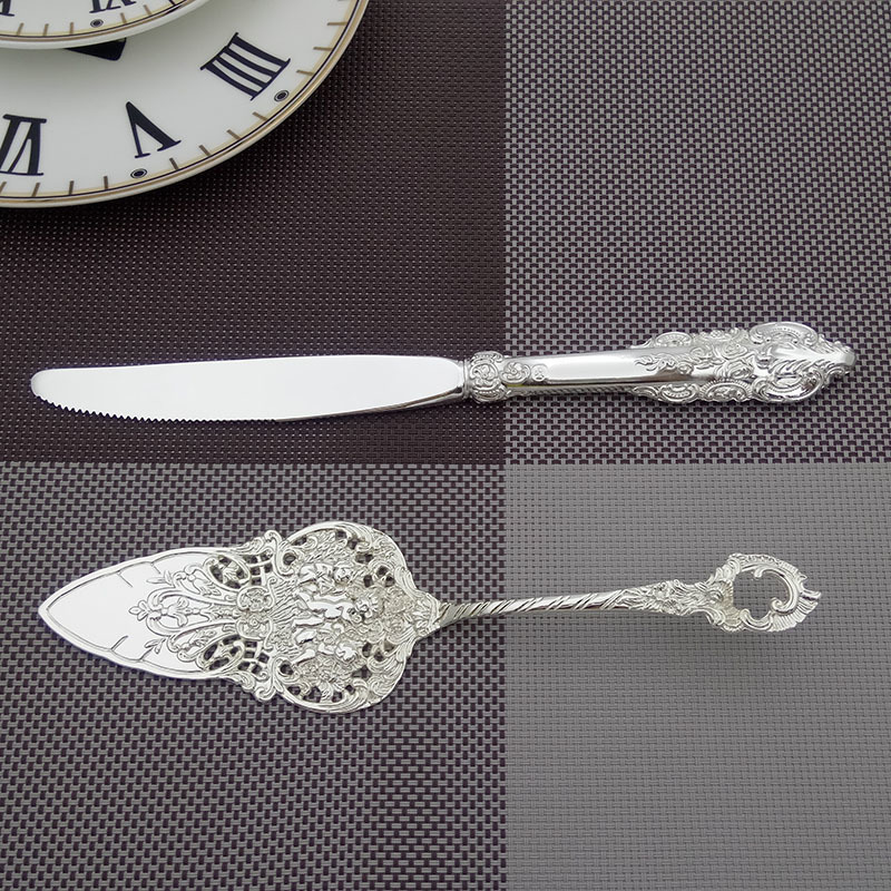 9.25'' Silver Wedding Cake Serve Set Small Cake Shovel Knife Baroque Party Cake Decorating Shovel Server Restaurant Silverware 201128
9.25'' Silver Wedding Cake Serve Set Small Cake Shovel Knife Baroque Party Cake Decorating Shovel Server Restaurant Silverware 201128