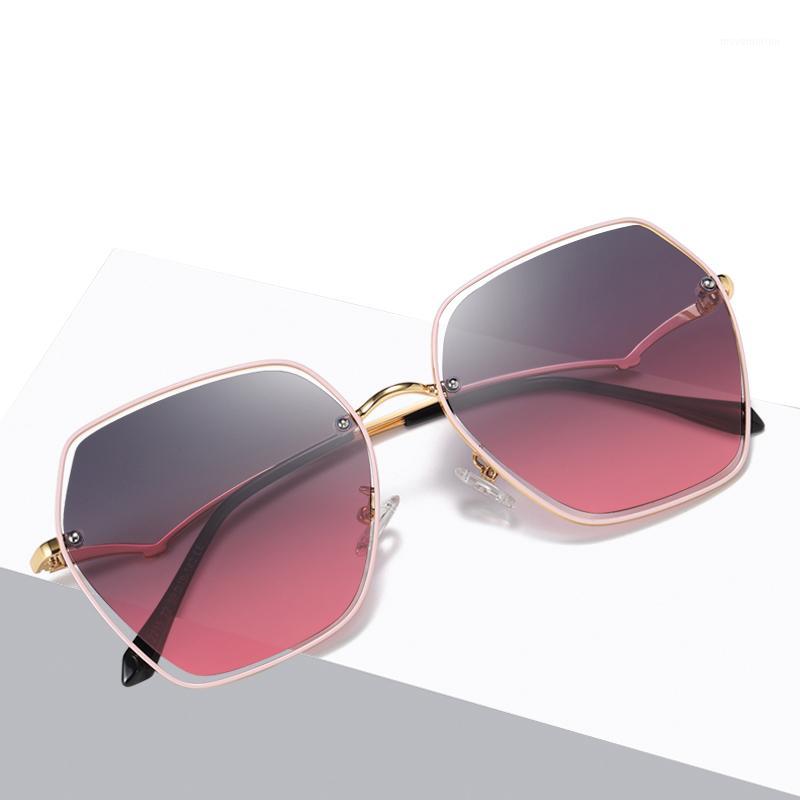 Polarized Sunglasses for Women Eyewear Sun Glasses Travel Driving Large Hollow Designed Metal Frame Street Fashion Sunglasses1
Polarized Sunglasses for Women Eyewear Sun Glasses Travel Driving Large Hollow Designed Metal Frame Street Fashion Sunglasses1