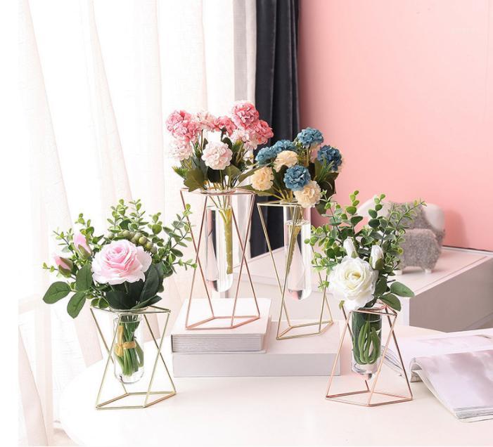 Nordic ins geometric vase light luxury metal iron decoration living room flower arrangement creative home glass flower stand decoration1
Nordic ins geometric vase light luxury metal iron decoration living room flower arrangement creative home glass flower stand decoration1