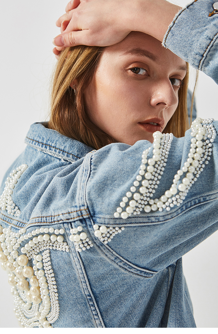 Pearls Embellished Denim Jacket for Women Light Blue Vintage Jacket Coat Bead Embroidery Autumn Winter Outwear 21114