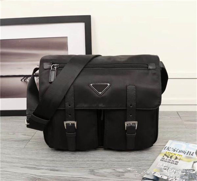 Wholesale classic luxury new cross Body bag men messenger bag classic body satchel waterproof canvas shoulder bag
Wholesale classic luxury new cross Body bag men messenger bag classic body satchel waterproof canvas shoulder bag