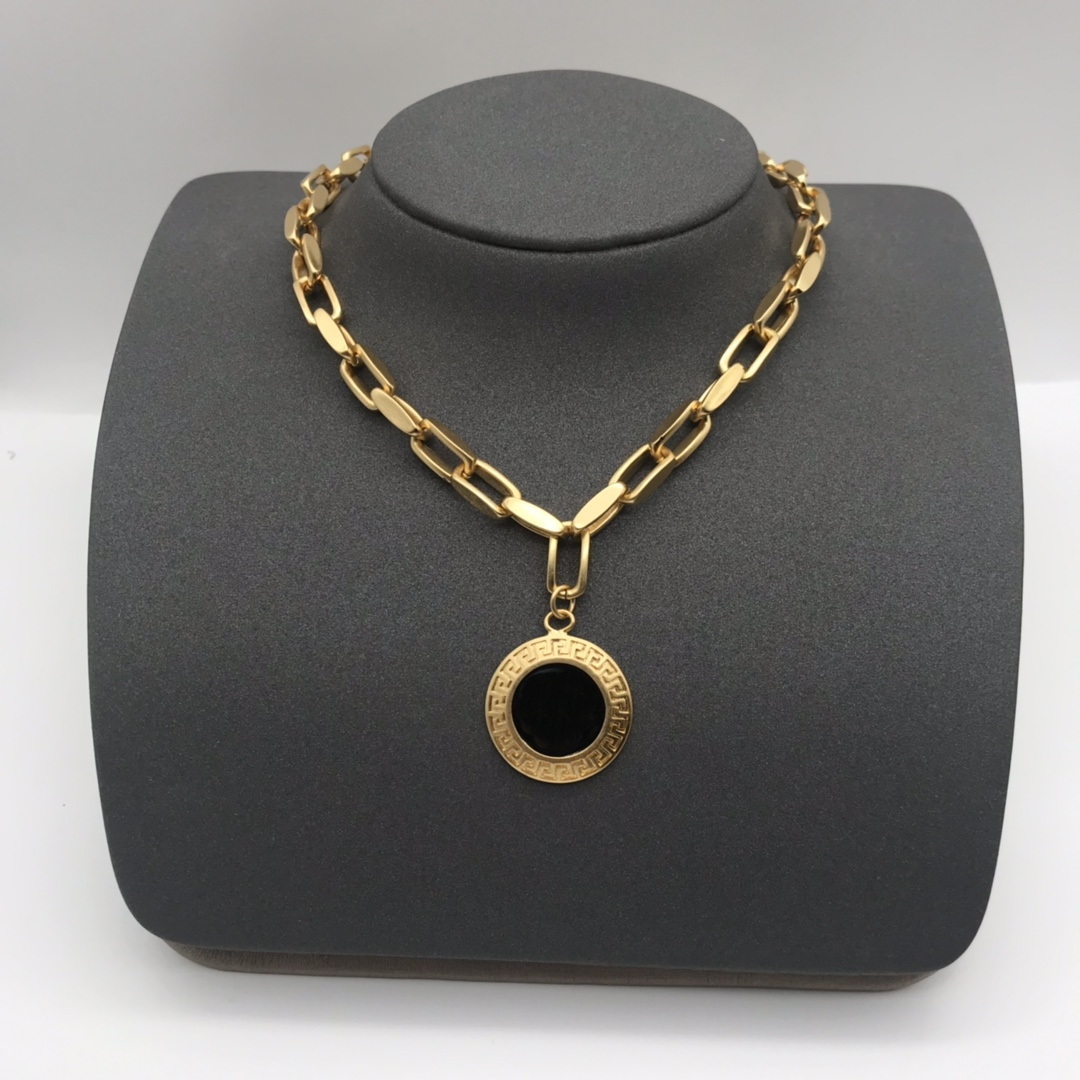 A DITA luxury brand vintage big gold necklaces never fade 18K chain pendant classic stylehigh quality 2022 official latest models pendants for man for woman
A DITA luxury brand vintage big gold necklaces never fade 18K chain pendant classic stylehigh quality 2022 official latest models pendants for man for woman