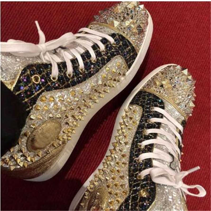 Famous Gold Shiny Leather & Spikes Red Bottom Sneakers Men Women High Top Luxury Party Wedding . Limited Skateborad Walking BOX,EU35-47
Famous Gold Shiny Leather & Spikes Red Bottom Sneakers Men Women High Top Luxury Party Wedding . Limited Skateborad Walking BOX,EU35-47