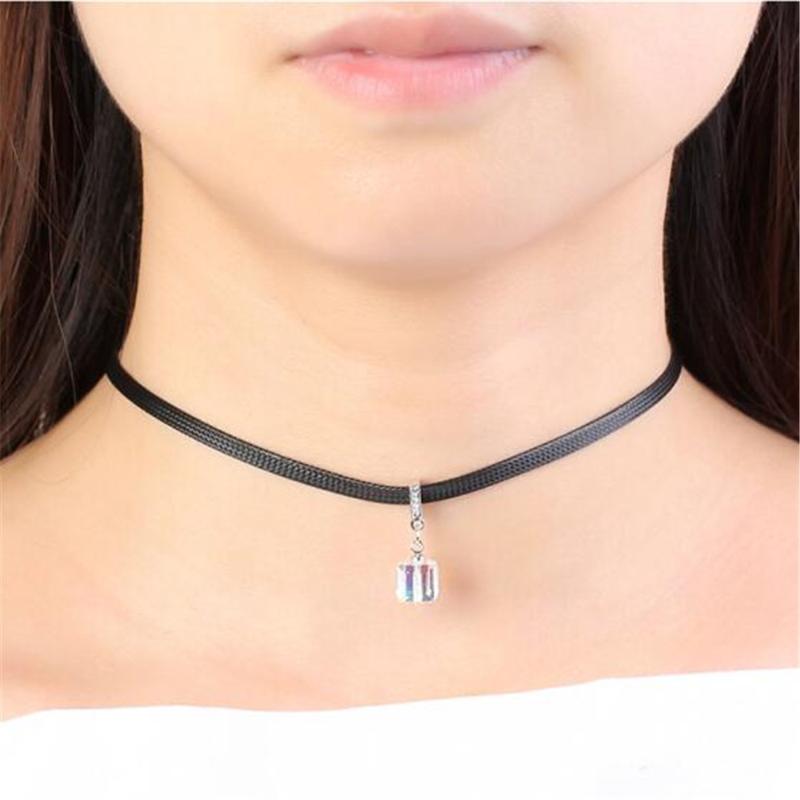 SHDEDE Square Crystal from Black Rope Chain Chokers Necklaces Women Rhinestone Pendants Fashion Jewelry Gift -28781
SHDEDE Square Crystal from Black Rope Chain Chokers Necklaces Women Rhinestone Pendants Fashion Jewelry Gift -28781