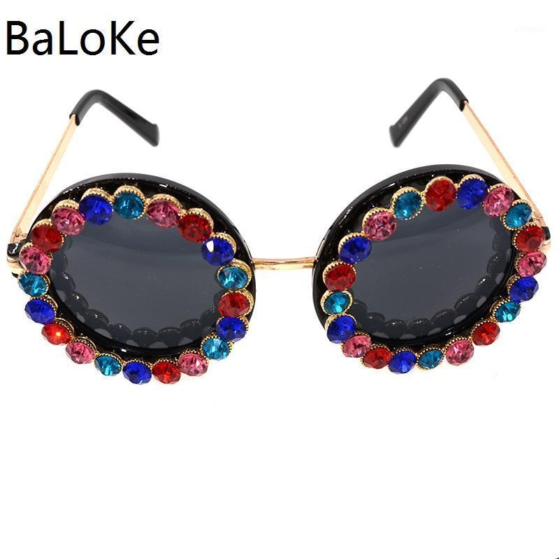 Sunglasses Big Round Women Brand Design Crystal Stones Metal Frame Top Quality Retro Summer Beach Outdoor Decoration1
Sunglasses Big Round Women Brand Design Crystal Stones Metal Frame Top Quality Retro Summer Beach Outdoor Decoration1