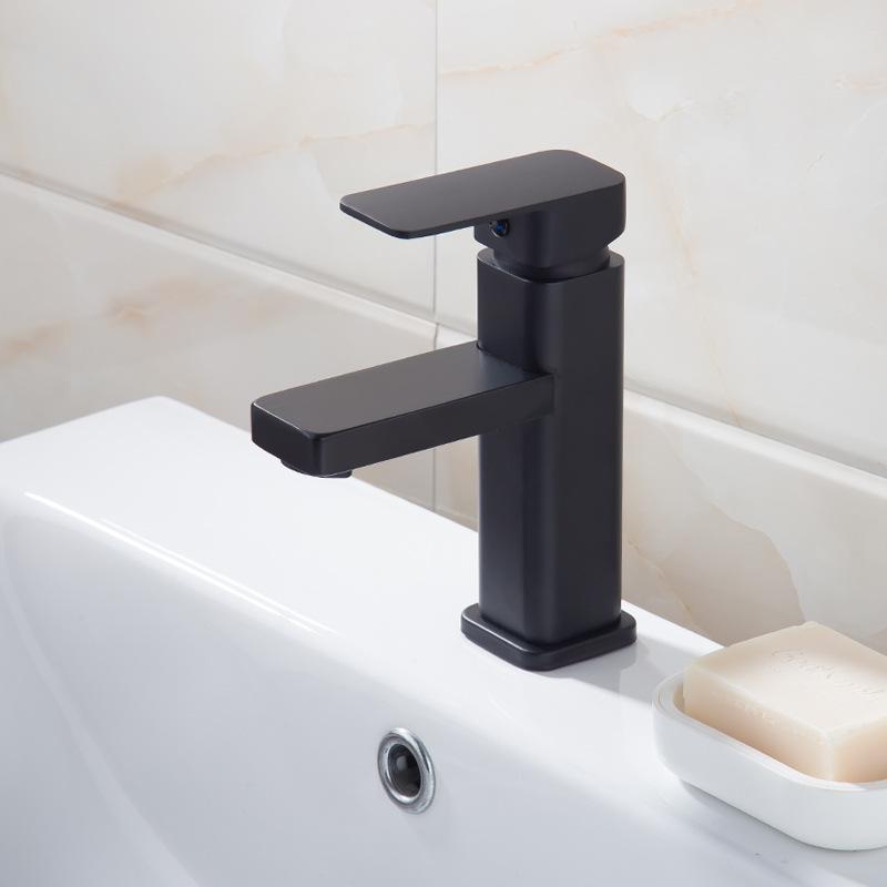 Modern Style All-brass Bathroom Sink Basin Faucet Hot And Cold Faucet Single Handle Single Hole Banheiro Torneira Cozinha
Modern Style All-brass Bathroom Sink Basin Faucet Hot And Cold Faucet Single Handle Single Hole Banheiro Torneira Cozinha