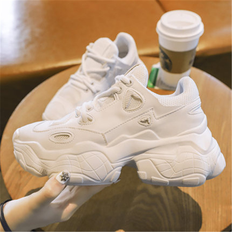 2021 New Woman Autumn Gross Father Keep Warm Breathable Deep Heavy Cross Tied Causal Female Shoes 01EM
2021 New Woman Autumn Gross Father Keep Warm Breathable Deep Heavy Cross Tied Causal Female Shoes 01EM