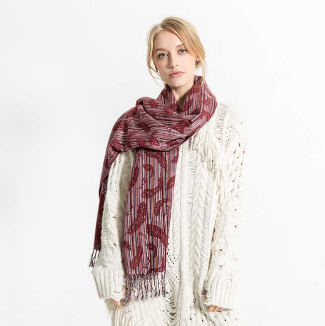 182*63cm Cashmere imitation Shawl Scarf Autumn Winter Scarves Men Foulard Square Hijab Ladies wrap muffler pareo female hijab
182*63cm Cashmere imitation Shawl Scarf Autumn Winter Scarves Men Foulard Square Hijab Ladies wrap muffler pareo female hijab