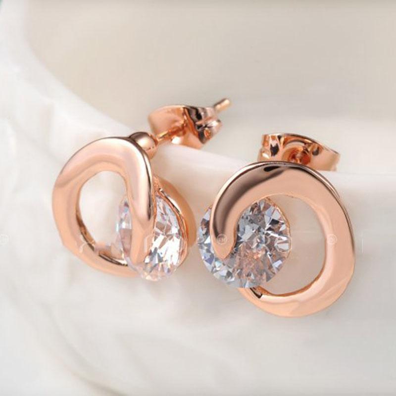 GorGor Stud Earrings Women Minimalist C-letter Rose Gold Plated Mosaic Zircon Simplicity Temperament Jewelry 2021537240b
GorGor Stud Earrings Women Minimalist C-letter Rose Gold Plated Mosaic Zircon Simplicity Temperament Jewelry 2021537240b
