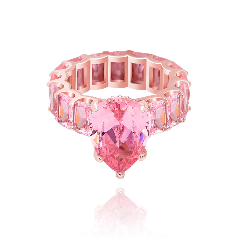 18K Rose Gold Bling Heart Baguette Cubic Zirconia Womens Finger Ring Iced Out Diamond Wedding Band Rings Hip Hop Wolf Tide Jewelry Gifts For Ladies