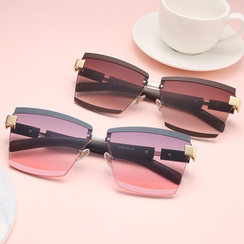 Frameless Retro Men Sunglasses Modern Sun Glasses for Women Designer Unisex Gradient Hipster Eyewear Travel Uv400 Shade
Frameless Retro Men Sunglasses Modern Sun Glasses for Women Designer Unisex Gradient Hipster Eyewear Travel Uv400 Shade