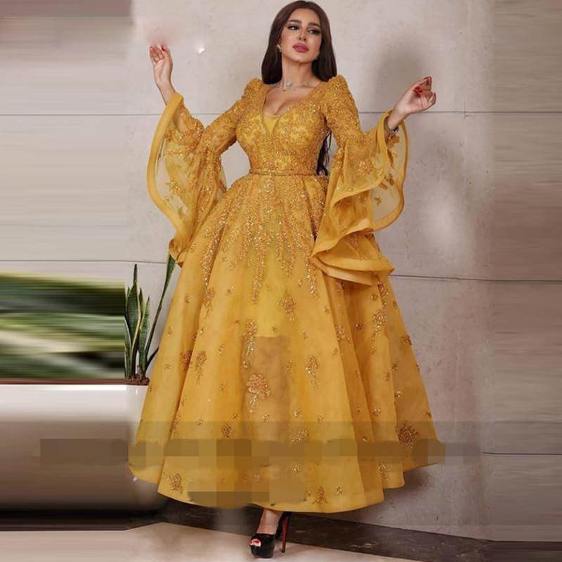 2022 Dubai Arabic Evening Dresses Flare Long Sleeves V Neck Lace Formal Dress Lace Appliques Sequined Prom Gowns