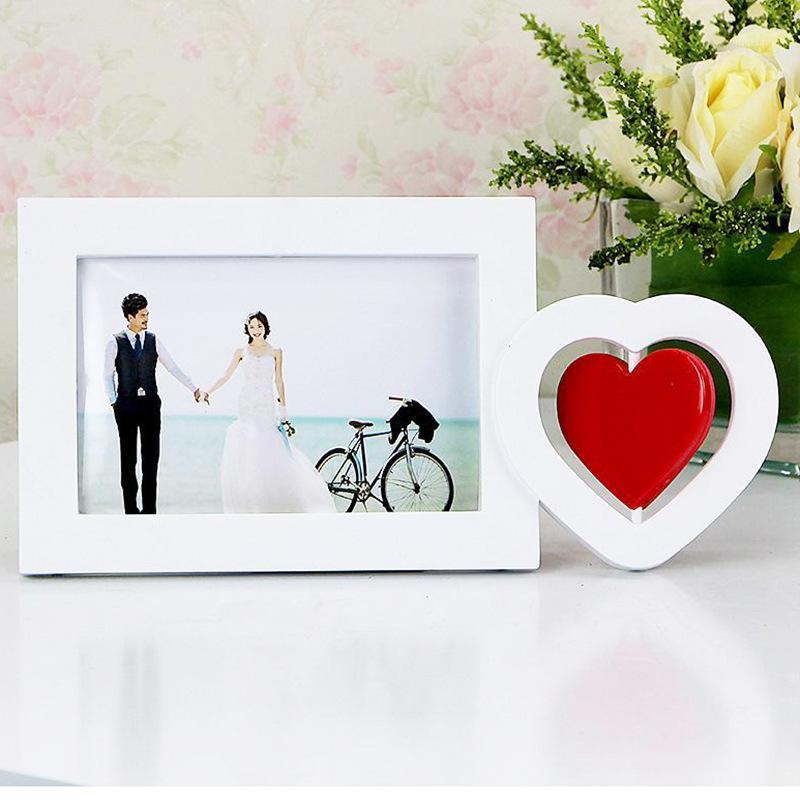 Hot Selling Newest Factory Spot Wholesale Photo Frame Table Creative Rotating Red Heart Frame Table Art Gift Studio1
Hot Selling Newest Factory Spot Wholesale Photo Frame Table Creative Rotating Red Heart Frame Table Art Gift Studio1