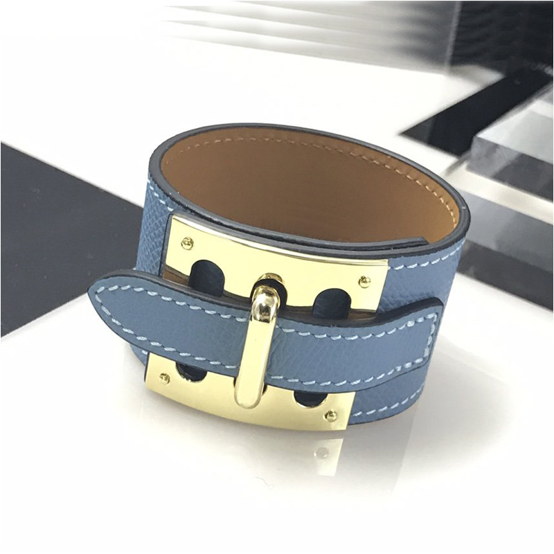 2020 New Fashion Stainless Steel Really Leather H Letter Bangles For Women Mans Punk Rock Golden Brand Gold Jewelry For Women
2020 New Fashion Stainless Steel Really Leather H Letter Bangles For Women Mans Punk Rock Golden Brand Gold Jewelry For Women