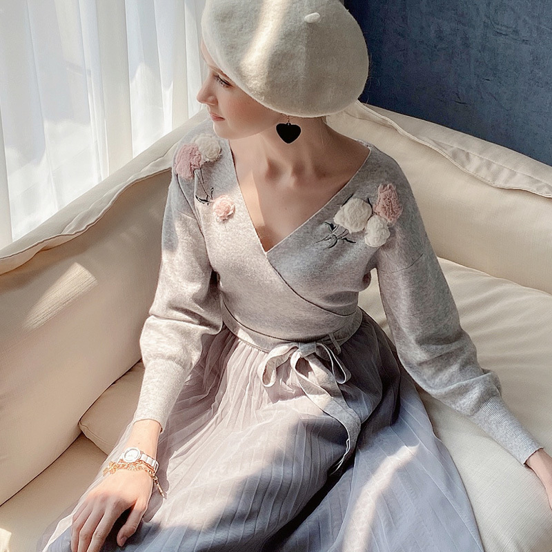 Dabuwawa Elegant Appliques V Neck Sweater Women Lantern Sleeve Sash Hem Tops Fashion Pullovers Sweaters Female DT1DJS017 201130