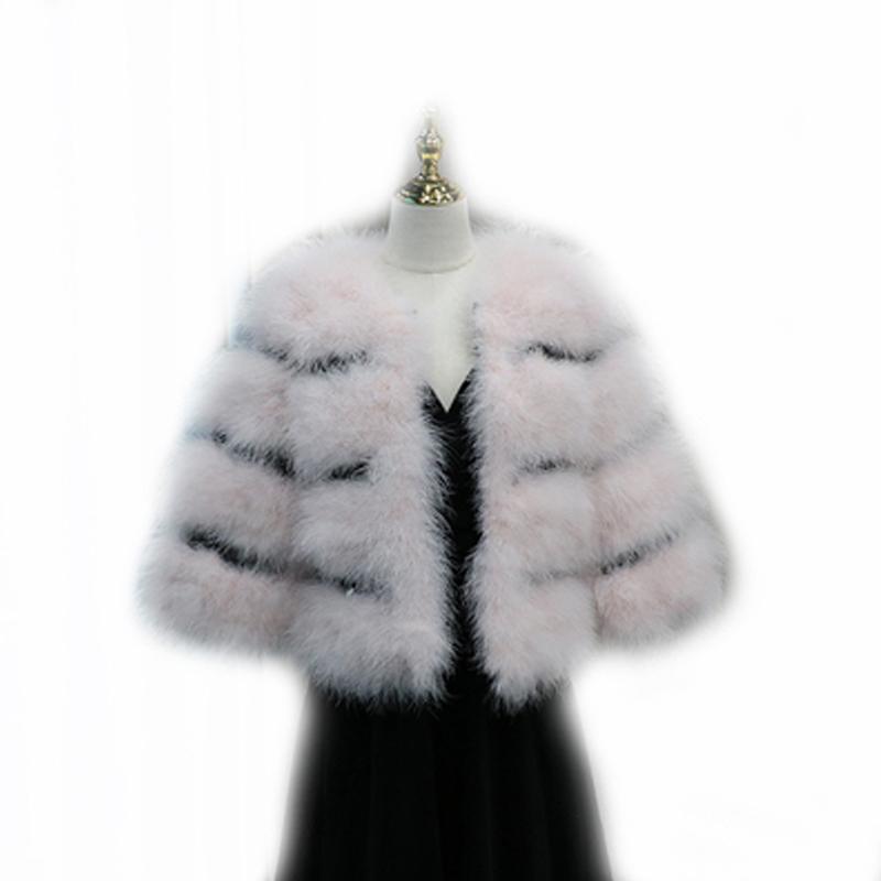 2020 New Winter Ostrich Fur Coat Female Furry Long Sleeves Women's Fur Jackets Solid Female Outerwear Trendy Lady Warm Mujer, Gray
2020 New Winter Ostrich Fur Coat Female Furry Long Sleeves Women's Fur Jackets Solid Female Outerwear Trendy Lady Warm Mujer, Gray