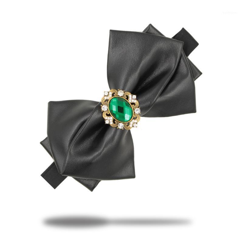 Gift Box Packed Fashion Men Women PU Synthetic Leather Rhinestone Bow ties Cravat For Men Butterfly Black Wedding Party bowtie1
Gift Box Packed Fashion Men Women PU Synthetic Leather Rhinestone Bow ties Cravat For Men Butterfly Black Wedding Party bowtie1