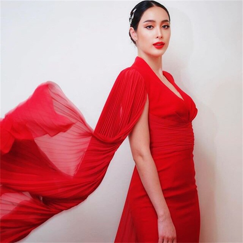 Bright Red Prom Dresses V Neck Long Sleeves Ruffles Formal Party Gowns Vestidos De Fiesta Modern Fashion Knee Length Evening Dress