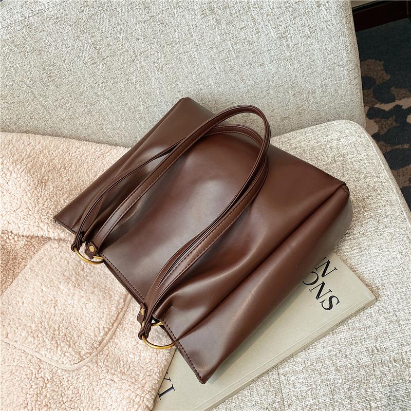 Fashion Brand Retro Large-capacity Tote Bag 2021 New Western Style Bag Temperament Goddess Fan Fashion Shoulder, Black
Fashion Brand Retro Large-capacity Tote Bag 2021 New Western Style Bag Temperament Goddess Fan Fashion Shoulder, Black