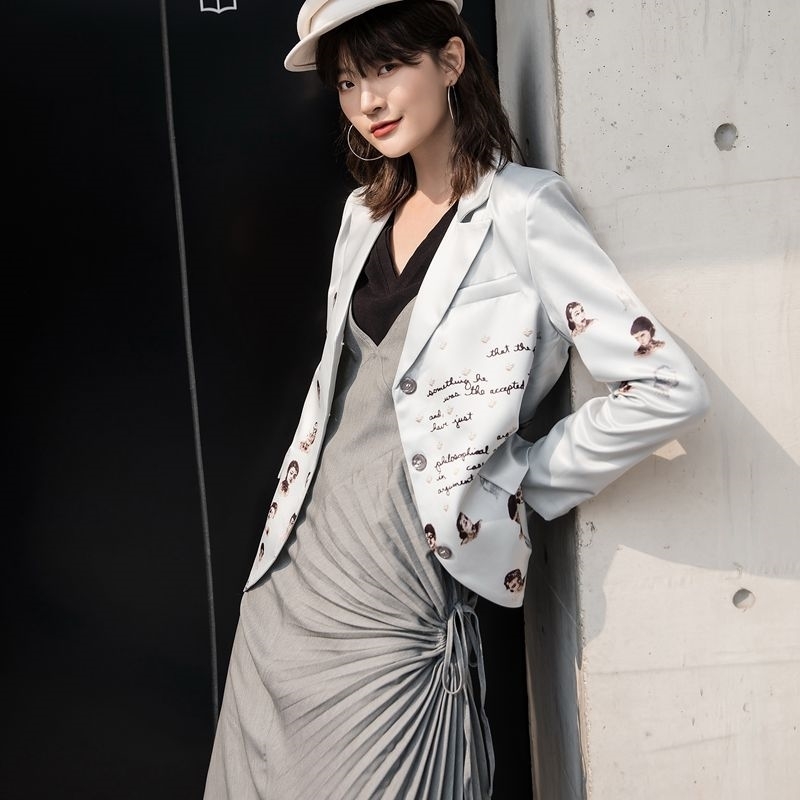 CHEERART Spring Casual Blazer Women Jacket Grey Letter Character Print High Fashion Blazer Coat Button Up 201102