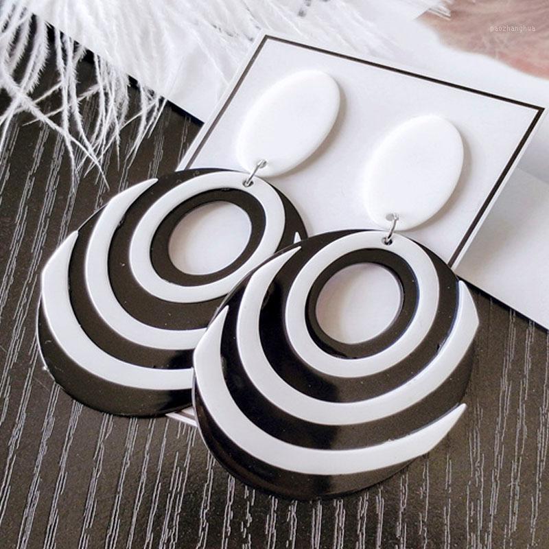 Stud Unique Acrylic Black White Printed Drop Earrings For Women Zebra Pendant Geometric Statements Fashion Jewelry, Golden;silver
Stud Unique Acrylic Black White Printed Drop Earrings For Women Zebra Pendant Geometric Statements Fashion Jewelry, Golden;silver