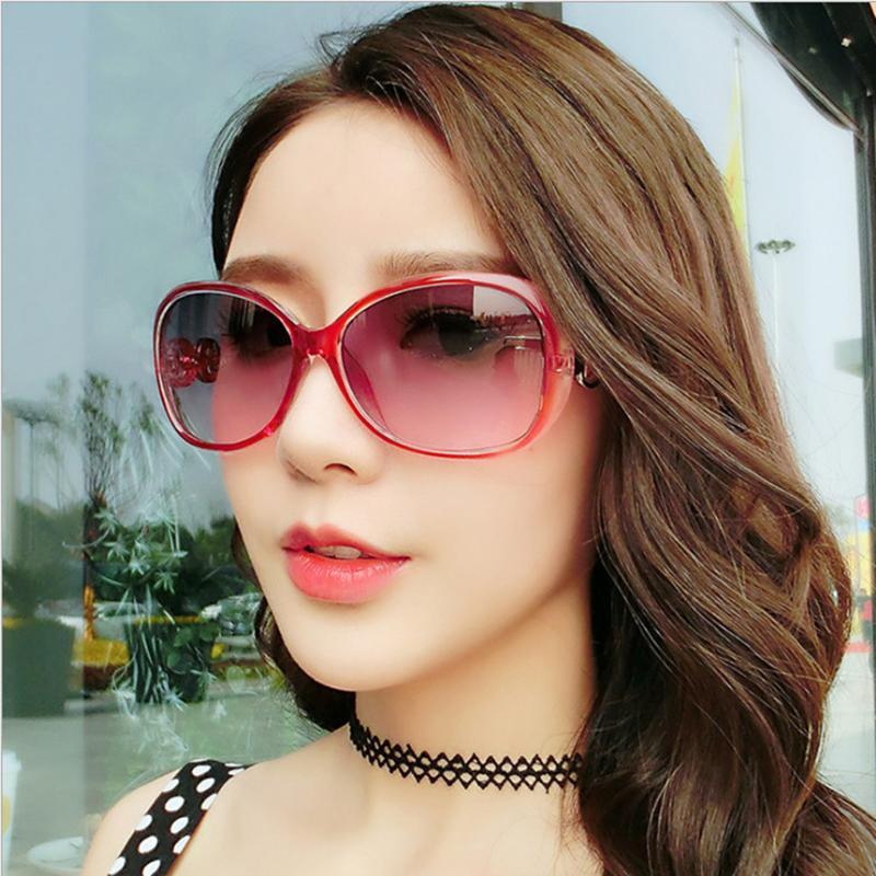 Veshion Sun Glasses for Women Driving Vintage Female Sunglasses Retro Brand Designer Girl Elegant Luxury Round Glasses Uv400
Veshion Sun Glasses for Women Driving Vintage Female Sunglasses Retro Brand Designer Girl Elegant Luxury Round Glasses Uv400