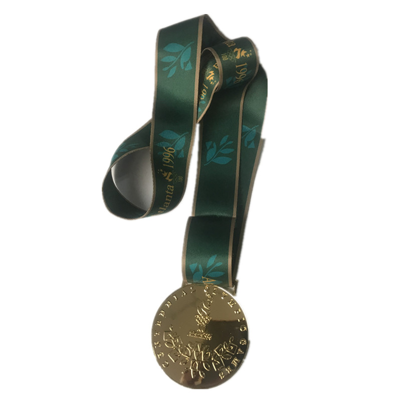 1 pcs The 1996 Atalanda Olympic Gold Medal Badge With Ribbon USA Metal Games award Medal
1 pcs The 1996 Atalanda Olympic Gold Medal Badge With Ribbon USA Metal Games award Medal