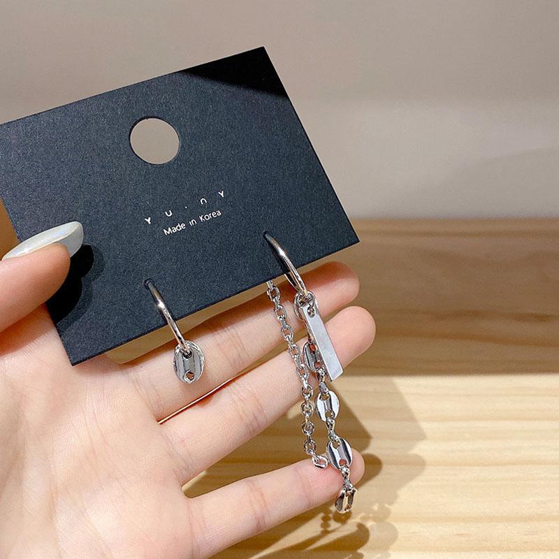 Hip Hop Rock Geometric Asymmetric Metal Earrings Personality Creative Trend Design Feeling Temperament Punk Stud Earrings
Hip Hop Rock Geometric Asymmetric Metal Earrings Personality Creative Trend Design Feeling Temperament Punk Stud Earrings