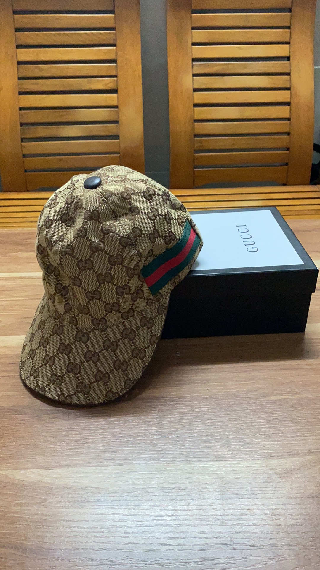 2021 designer fashion hot sale men's baseball cap casual hat men and women sports cap sun hat with box, Blue;gray
2021 designer fashion hot sale men's baseball cap casual hat men and women sports cap sun hat with box, Blue;gray