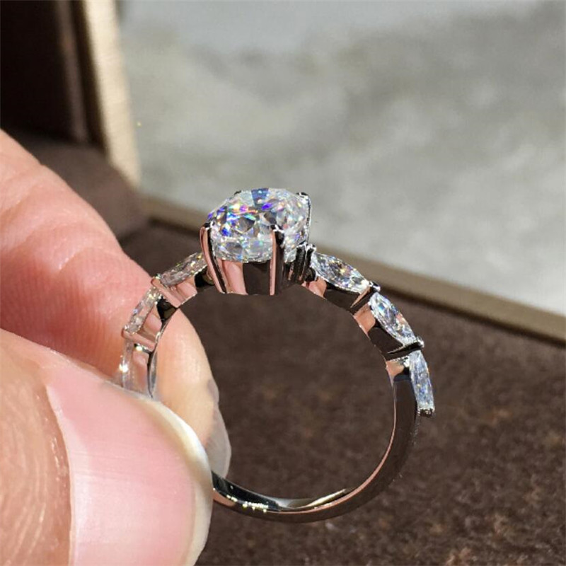 Choucong Simple Fashion Jewelry Top Sell 925 Sterling Silver Oval Cut White Topaz CZ Diamond Gemstones Party Women Wedding Bridal Ring Gift