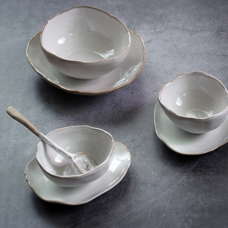 Nordic Ceramic Tableware Irregular Rice Bowl Dessert Salad Bowl Seasoning Bowl Flat Plate Dish Dishes and Plates Sets 201128
Nordic Ceramic Tableware Irregular Rice Bowl Dessert Salad Bowl Seasoning Bowl Flat Plate Dish Dishes and Plates Sets 201128