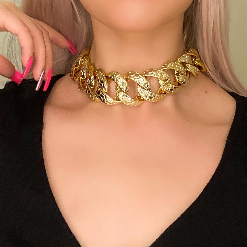 Chokers Lacteo Steampunk Metal Texture Folds CCB Chain Choker Necklace For Women Trendy Fashion Clavicle Jewelry Charm
Chokers Lacteo Steampunk Metal Texture Folds CCB Chain Choker Necklace For Women Trendy Fashion Clavicle Jewelry Charm